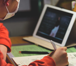 В Україні організували опитування батьків щодо онлайн-навчання дітей