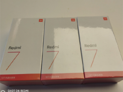 Вице-президент Xiaomi опубликовал фото коробки Redmi 7