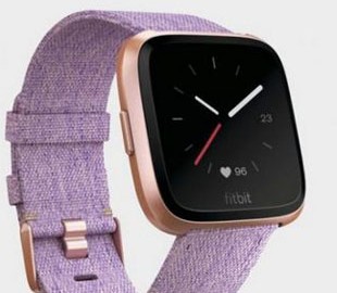 Появились первые изображения новых доступных умных часов Fitbit