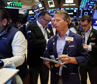 Паніка на ринках: інвестори вивели понад $20 млрд з акційних фондів за тиждень