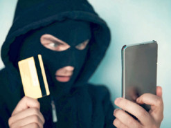 Мошенники крадут деньги с карт через «безопасную доставку OLX»