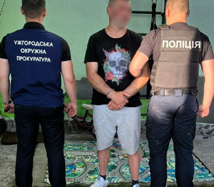 В Ужгороді поліція затримала наркоторговця під час збуту метамфетаміну