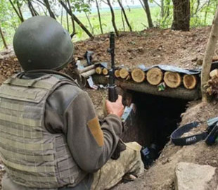 Генштаб показал жизнь украинских военных в окопах: фото с передовой