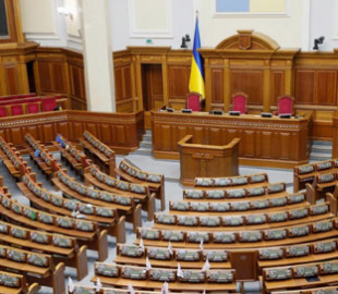 На Covid-19 хворіють 27 нардепів: Рада може перейти в онлайн-режим роботи