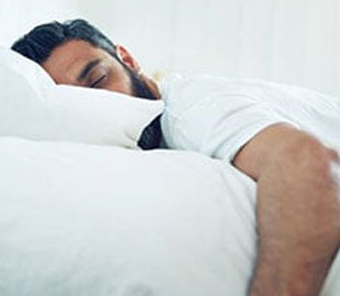 Дієтолог назвала продукти, які допоможуть покращити сон