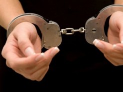 Прокуратура требует отправить за решетку участницу банды псевдополицейских