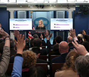 «Хай живе король» і МАГА-хвилинки. У чому полягає агресивна медіастратегія адміністрації Трампа — WP