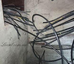 Мародеры порезали оптику и кабеля в Житомире