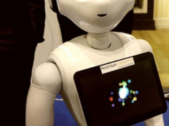 Ворчливые роботы. Ученые узнали о чем думает ИИ, выполняя человеческие прихоти