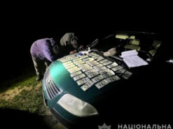 Закарпатець за 5 тисяч доларів переправляв чоловіків за кордон