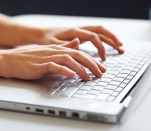 15 тысяч семей оформили помощь при рождении ребенка через Интернет