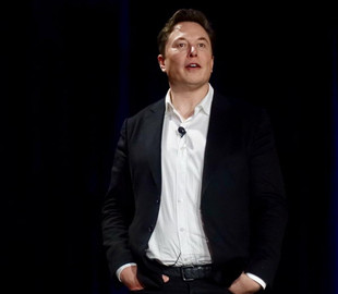 Ілон Маск хоче під’єднати iPhone 14 до Starlink