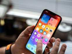 Ювілейний iPhone змінить дизайн: як працюватиме екран Liquid Glass від Apple