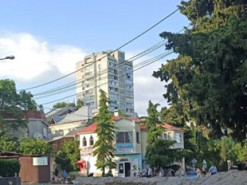 В сети появились новые фото последствий разгулявшейся стихии в оккупированной Ялте