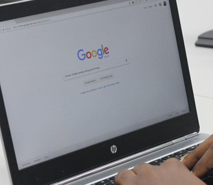 Google планує знизити платню робітникам, які працюватимуть з дому