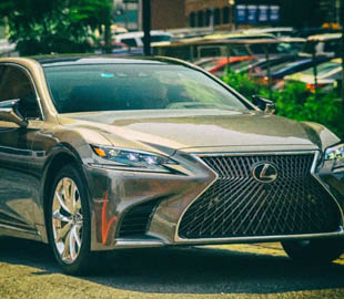 Lexus планирует представить конкурента для автопилота Tesla