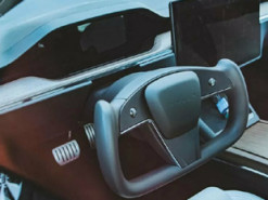 Tesla со штурвалом сфотографировали во время тестов в Калифорнии