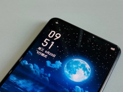 Первый смартфон Realme с подэкранной камерой показали вживую