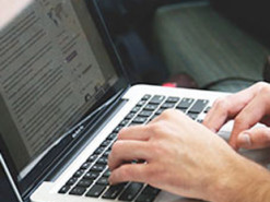 Bloomberg: ІТ-компании бегут из Беларуси