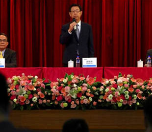 Foxconn подтверждает намерение построить производство в США