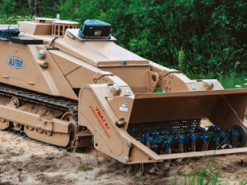 «Змій» і «Легенда»: в Україні продемонстрували бойову роботу машин розмінування