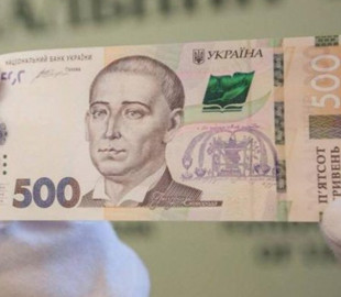 На Черкащині мати вмовила сина купити телефон за фальшиві гроші