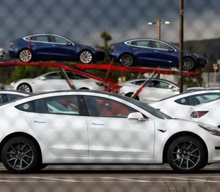 Tesla відвантажила рекордну кількість електрокарів