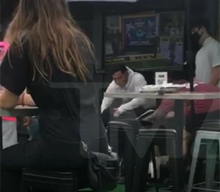 В США блогер сломал руку сотруднику ресторана