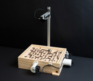 Робот зі штучним інтелектом вперше переміг людей у ​​лабіринті