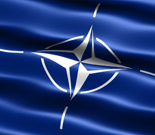 На дезінформацію й пропаганду НАТО відповідатиме фактами та правдою – Столтенберг
