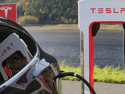 Владелец рассказал, какие заводские проблемы имеет новая Tesla Model S