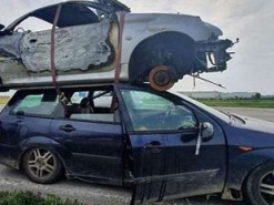Автомобильный «бутерброд»: cеть взорвало фото c «двухэтажным» автомобилем