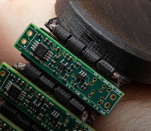 Новый нейроинтерфейс превратит любую поверхность в клавиатуру