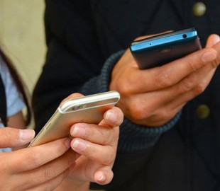 Антимонопольщики начали расследование против "большой тройки" мобильных операторов