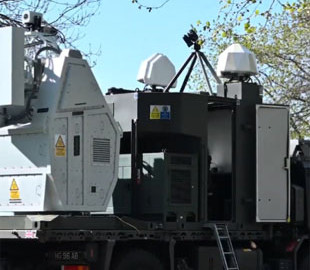 Нейтралізує рій БПЛА одним пострілом: у Британії показали революційну систему RFDEW