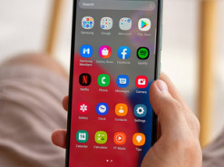 Смартфон Samsung Galaxy A52s 5G получил Android 12 и One UI 4