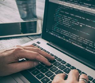 Сотрудники компании могут быть в два раза опаснее хакеров