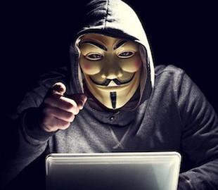 В даркнете сливают данные 100 000 российских банковских карт