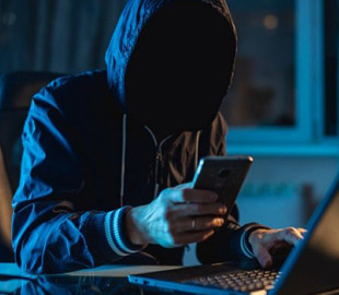 Через додаток «Дія» шахраї оформили на українку кредит