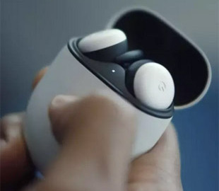 Пользователи массово жалуются на беспроводные наушники Google