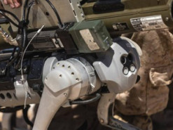 Військові США встановили гранатомет на робота з AliExpress: чого вони хотіли домогтися