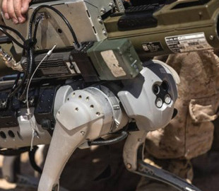 Військові США встановили гранатомет на робота з AliExpress: чого вони хотіли домогтися