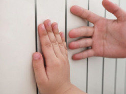  "Максимум +7": у Мережі батьки школярів жаліються, що діти мерзнуть у холодних класах