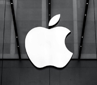 Apple пришлось выплатить студентке шестизначную сумму за «слитые» сервисным центром в сеть интимные фото