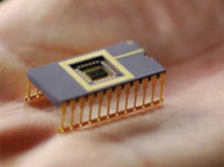 Продажи полупроводников продолжают падать