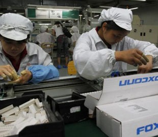 Слабые продажи iPhone привели к проблемам на Foxconn