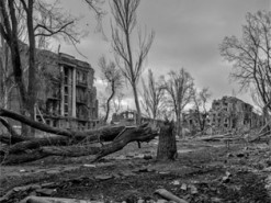 «Маріупольський щоденник» Євгена Сосновського. Фото зроблені протягом 62 днів з початку вторгнення