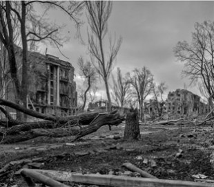 «Маріупольський щоденник» Євгена Сосновського. Фото зроблені протягом 62 днів з початку вторгнення
