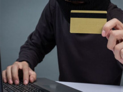 Телефонні шахраї ошукали жінку на 9 тисяч гривень