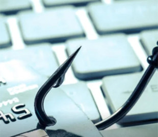 Хотів «допомогти» ЗСУ: «волонтер» з-за кордону ошукав жінку на 300 тис. грн